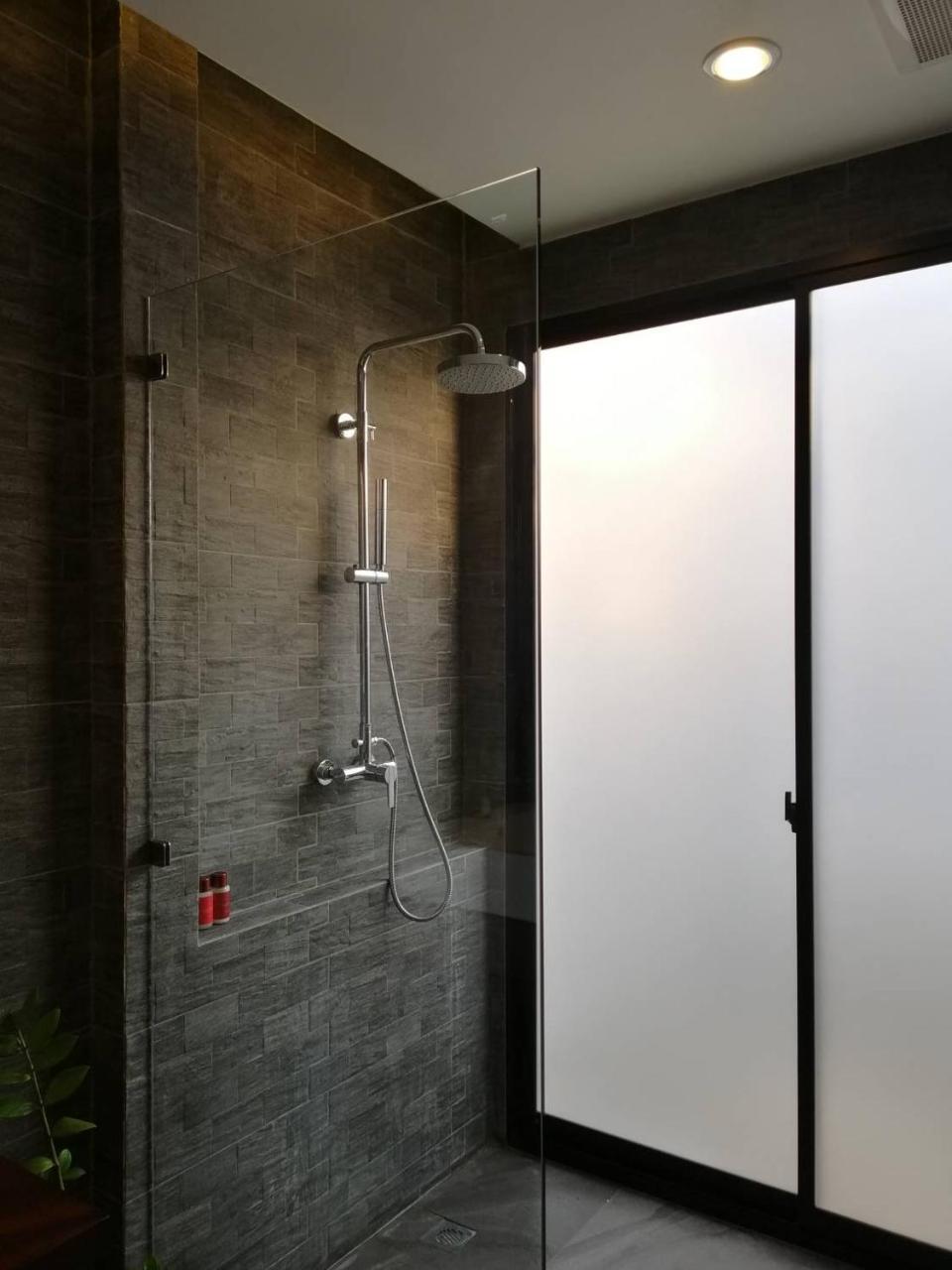 Tungtong Beach Villas Thap Sakae Exterior foto